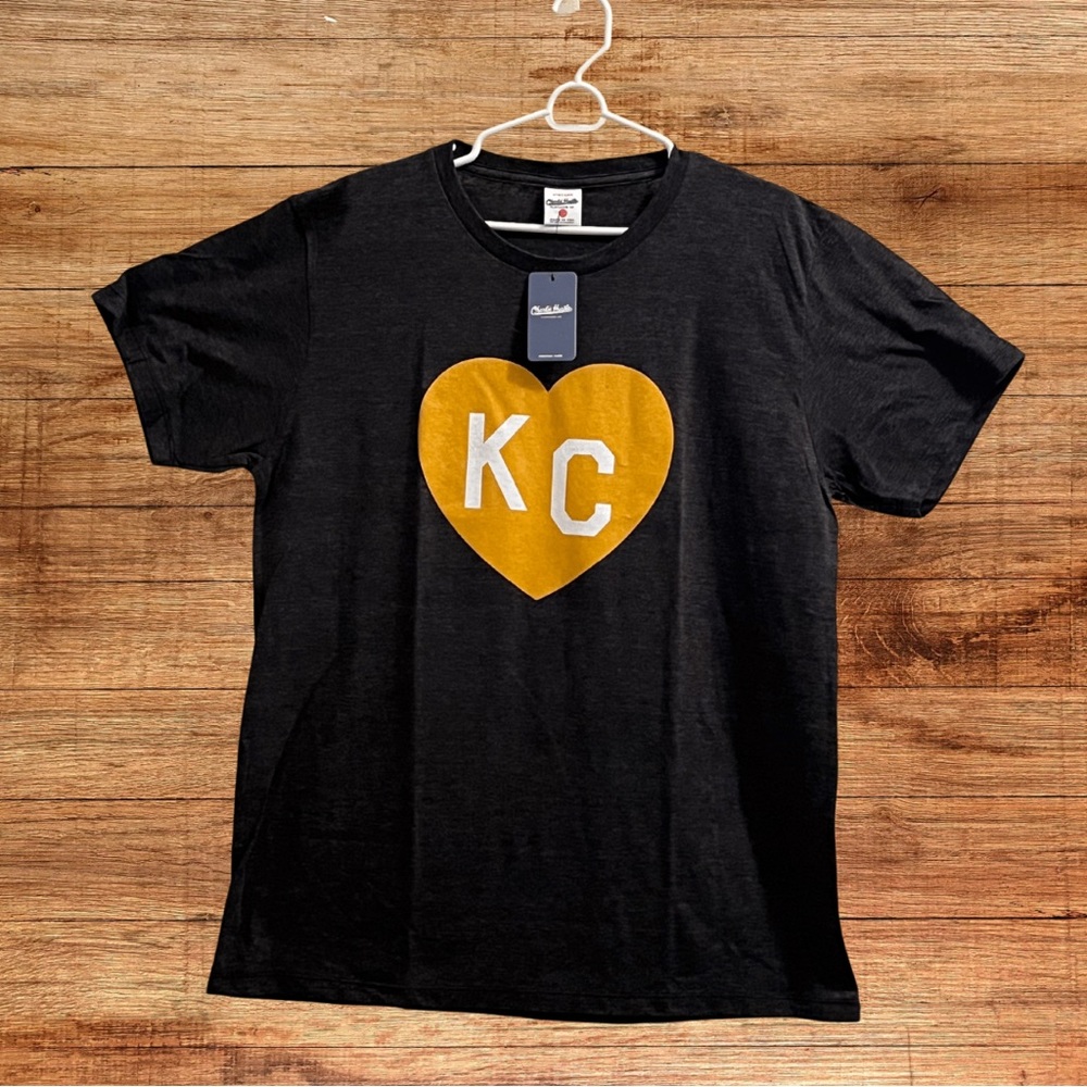 Charlie Hustle Signature KC Heart Tee